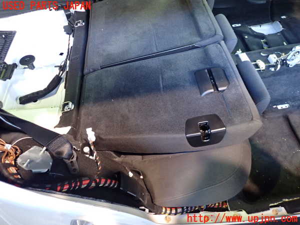 2UPJ-9237687385]BMW 320i ツーリング(US20)リアシート 中古_5