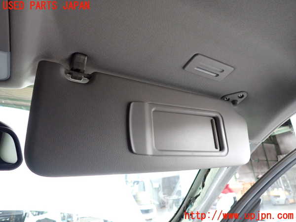 2UPJ-9237687625]BMW 320i ツーリング(US20)室内サンバイザー右側 中古_2