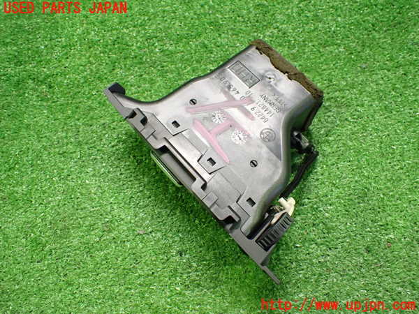 2UPJ-9237687528]BMW 320i ツーリング(US20)エアコン吹き出し口3 (左) 中古_3