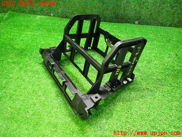 2UPJ-9237687549]BMW 320i ツーリング(US20)コンソール 中古_2