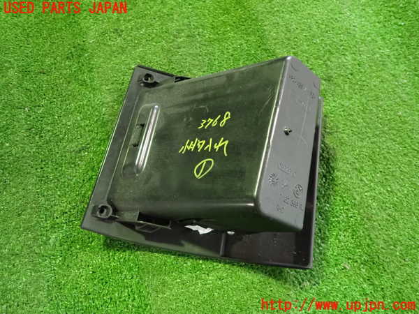 2UPJ-9237687841]BMW 320i ツーリング(US20)小物入れ1 中古_3