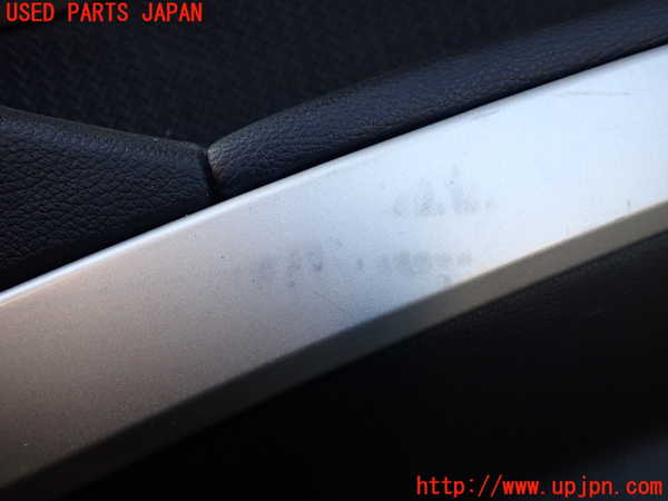 2UPJ-9237681294]BMW 320i ツーリング(US20)右後ドア内張り 中古_4