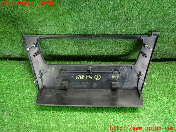 2UPJ-9237687693]BMW 320i ツーリング(US20)内装トリム類3 中古_4