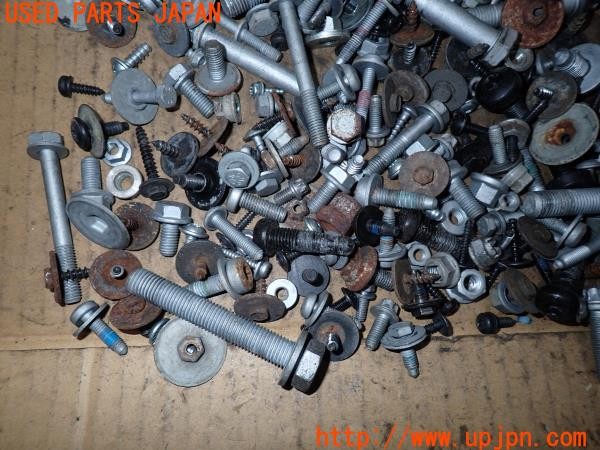 3UPJ=9237690720]BMW アクティブハイブリッド3 ラグジュアリー(3F30 F30)ネジ・ナット・ステー類 セット ジャンク_4