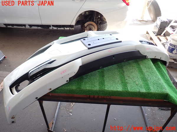 2UPJ-9237691010]BMW アクティブハイブリッド3(AH3)(3F30)フロントバンパー 中古 (F30)_4