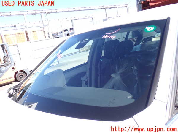 2UPJ-9237691195]BMW アクティブハイブリッド3(AH3)(3F30)フロントガラス (43R-001586) 中古 (F30)_3