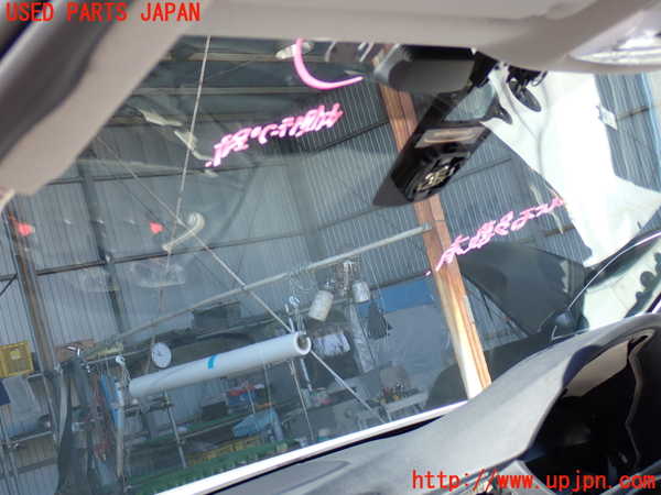 2UPJ-9237691195]BMW アクティブハイブリッド3(AH3)(3F30)フロントガラス (43R-001586) 中古 (F30)_5