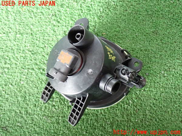 2UPJ-9237691182]BMW アクティブハイブリッド3(AH3)(3F30)左フォグ 中古 (F30)_3