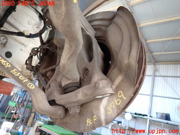 2UPJ-9237694295]BMW アクティブハイブリッド3(AH3)(3F30)左フロントナックルハブ 中古 (F30)_2