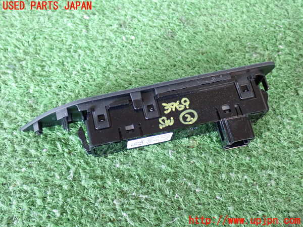 2UPJ-9237696307]BMW アクティブハイブリッド3(AH3)(3F30)スイッチ2 (ソナー) 中古 (F30)_2