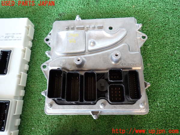 2UPJ-9237696110]BMW アクティブハイブリッド3(AH3)(3F30)エンジンコンピューター (DME) 中古 (F30)_2