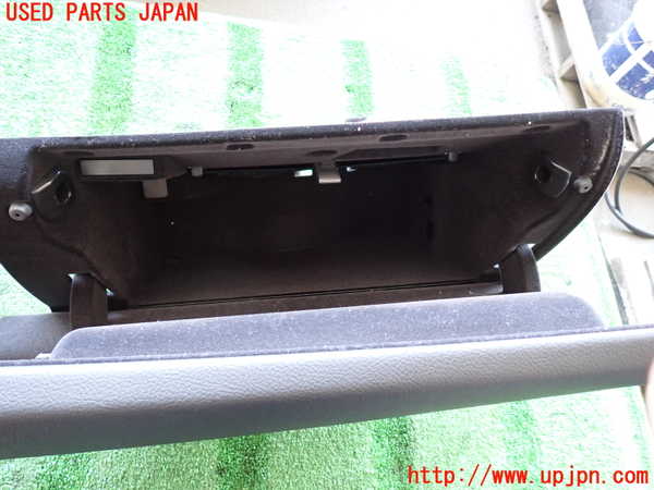 2UPJ-9237697516]BMW アクティブハイブリッド3(AH3)(3F30)グローブボックス1 中古 (F30)_2