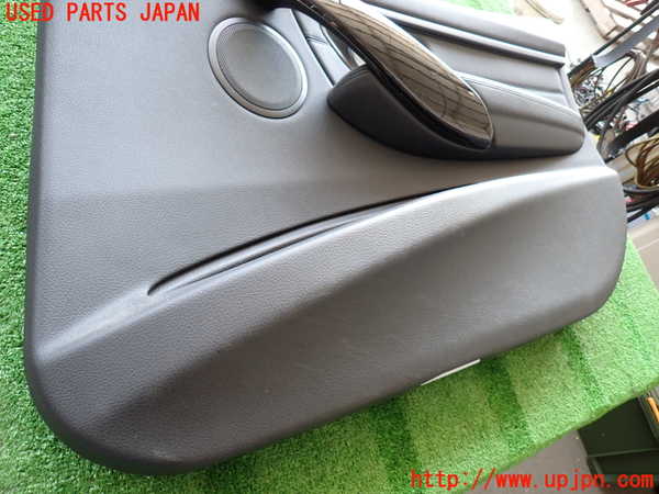 2UPJ-9237691234]BMW アクティブハイブリッド3(AH3)(3F30)右前ドア内張り 中古 (F30)_2