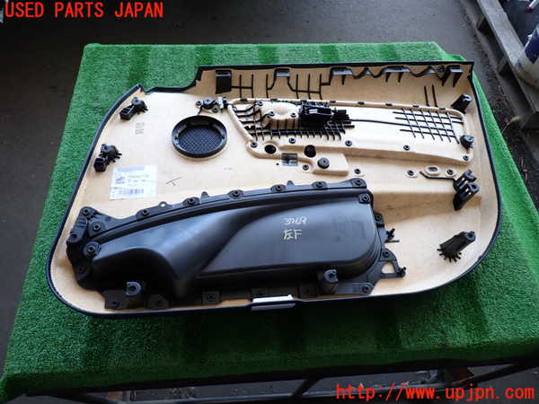 2UPJ-9237691264]BMW アクティブハイブリッド3(AH3)(3F30)左前ドア内張り 中古 (F30)_5