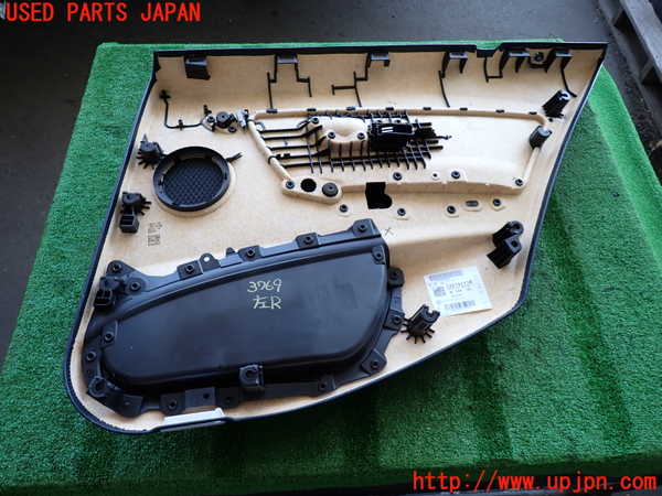 2UPJ-9237691324]BMW アクティブハイブリッド3(AH3)(3F30)左後ドア内張り 中古 (F30)_5
