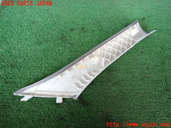 2UPJ-9237697660]BMW アクティブハイブリッド3(AH3)(3F30)左フロントピラートリム 中古 (F30)_4