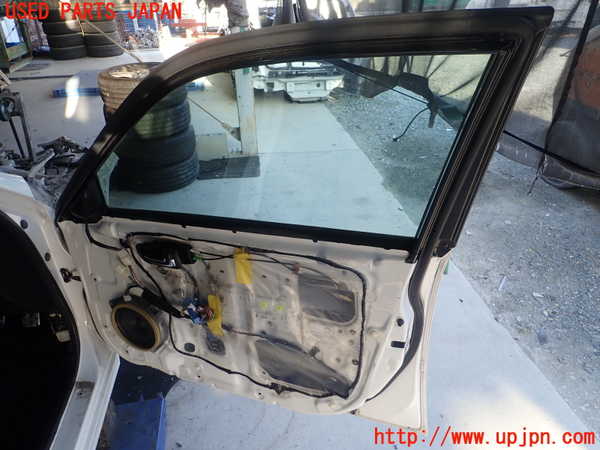 1UPJ-9237701230]アルテッツァ(GXE10)右前ドア 中古 ASAHI M2H4 43R-00034_4