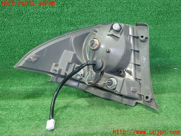 1UPJ-9237701530]アルテッツァ(GXE10)右テールランプ 中古_3