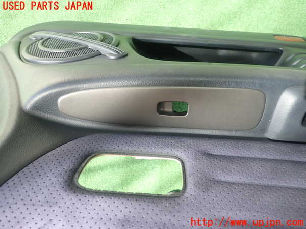 1UPJ-9237701264]アルテッツァ(GXE10)左前ドア内張り 中古_2