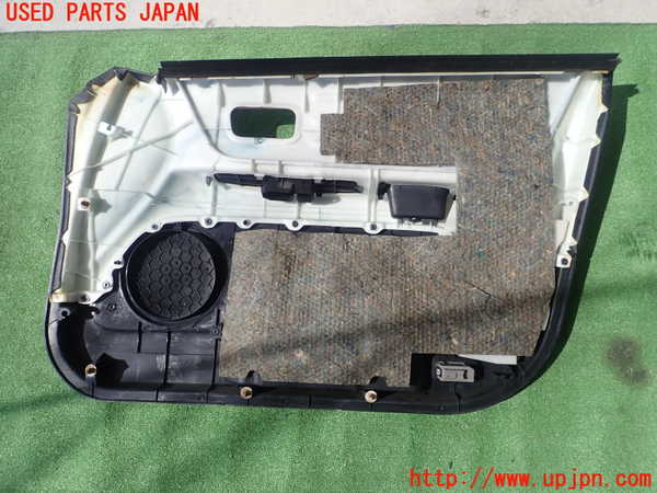 1UPJ-9237701264]アルテッツァ(GXE10)左前ドア内張り 中古_3