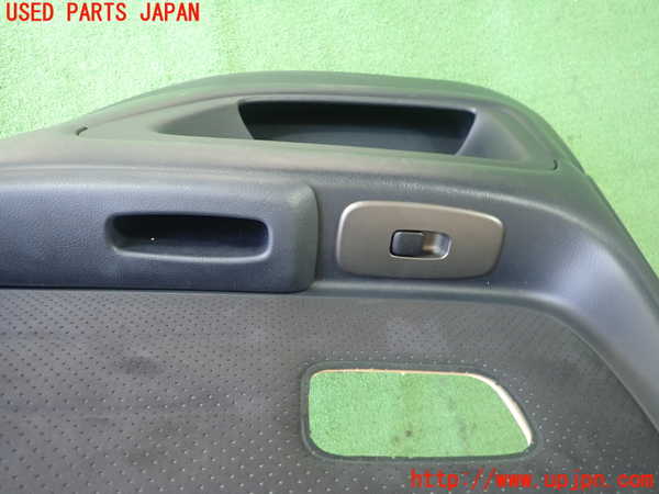 1UPJ-9237701294]アルテッツァ(GXE10)右後ドア内張り 中古_2