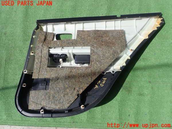 1UPJ-9237701324]アルテッツァ(GXE10)左後ドア内張り 中古_3