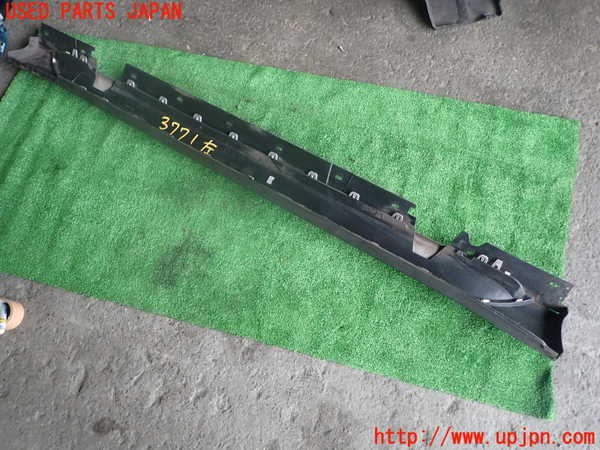 1UPJ-9237711392]BMW X1(VL20 E84)左サイドステップ 中古_4