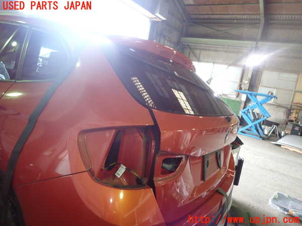 1UPJ-9237711566]BMW X1(VL20 E84)バックドア リアゲート ハッチ 中古 PILKINGTON 43R-001583_3