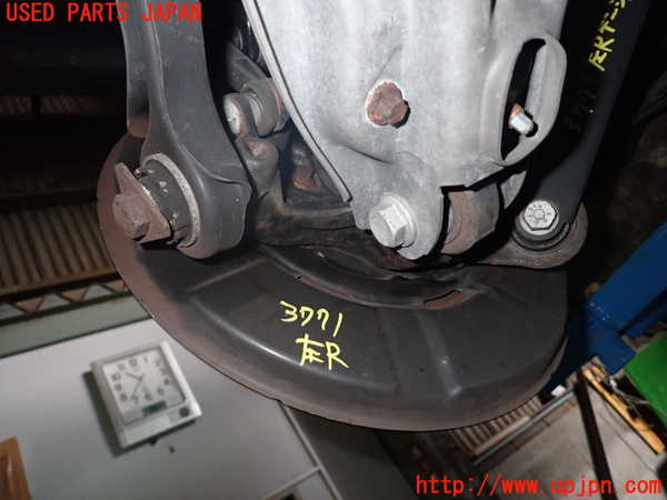 1UPJ-9237714305]BMW X1(VL20 E84)左リアナックルハブ 中古_2