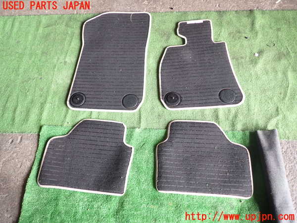 1UPJ-9237717800]BMW X1(VL20 E84)フロアマット 中古_5