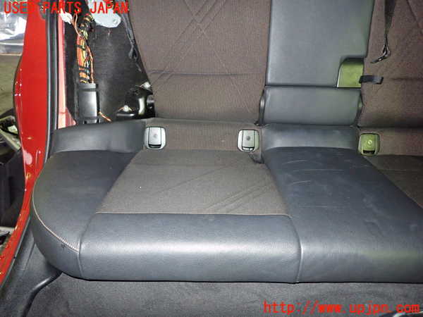 1UPJ-9237717385]BMW X1(VL20 E84)リアシート 中古_2