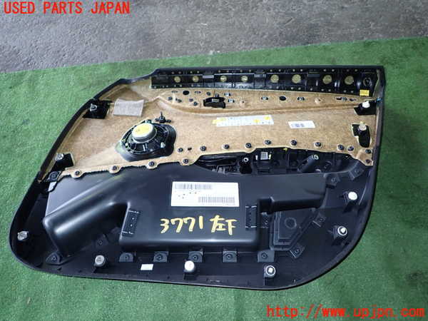 1UPJ-9237711264]BMW X1(VL20 E84)左前ドア内張り 中古_4
