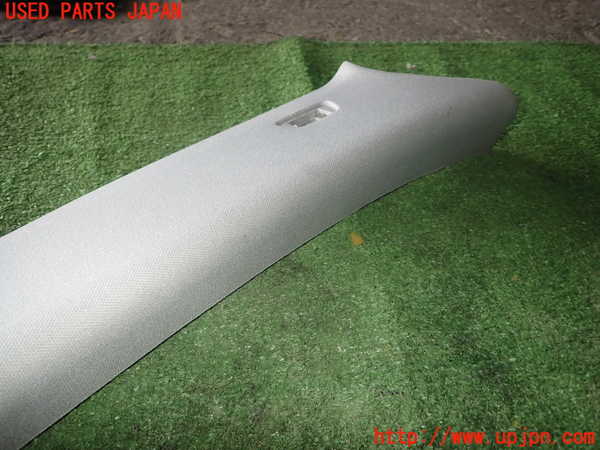 1UPJ-9237717655]BMW X1(VL20 E84)右フロントピラートリム 中古_2