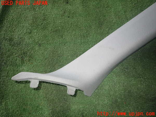 1UPJ-9237717655]BMW X1(VL20 E84)右フロントピラートリム 中古_3