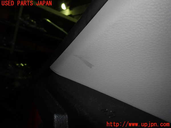 1UPJ-9237717680]BMW X1(VL20 E84)左リアピラートリム 中古_5