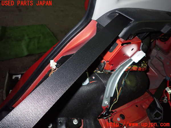1UPJ-9237717155]BMW X1(VL20 E84)右2列目シートベルト 中古_2