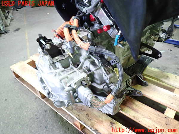 1UPJ-9237723010]ヴォクシーハイブリッド(ノアハイブリッド)(ZWR80G)ミッション AT 2ZR-FXE 中古_3