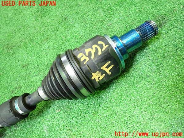 1UPJ-9237724015]ヴォクシーハイブリッド(ノアハイブリッド)(ZWR80G)左フロントドライブシャフト 中古_2