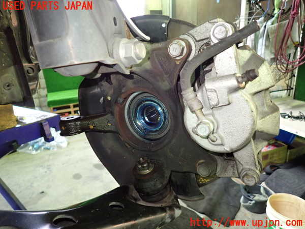 1UPJ-9237724295]ヴォクシーハイブリッド(ノアハイブリッド)(ZWR80G)左フロントナックルハブ 中古_2