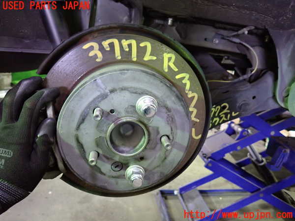 1UPJ-9237725380]ヴォクシーハイブリッド(ノアハイブリッド)(ZWR80G)リアアクスルビーム 中古_2