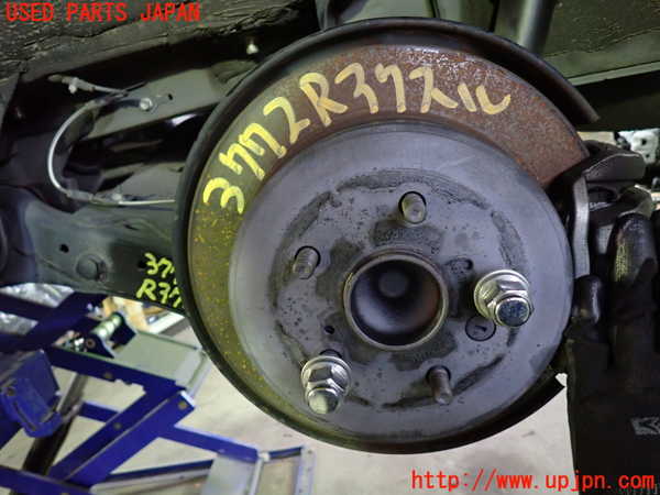 1UPJ-9237725380]ヴォクシーハイブリッド(ノアハイブリッド)(ZWR80G)リアアクスルビーム 中古_5