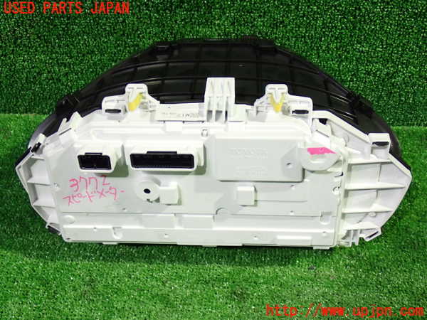 1UPJ-9237726170]ヴォクシーハイブリッド(ノアハイブリッド)(ZWR80G)スピードメーター 中古_2