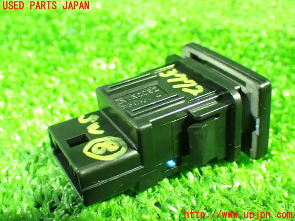 1UPJ-9237726313]ヴォクシーハイブリッド(ノアハイブリッド)(ZWR80G)スイッチ8 中古_2