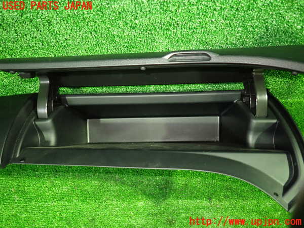 1UPJ-9237727516]ヴォクシーハイブリッド(ノアハイブリッド)(ZWR80G)グローブボックス1 中古_2