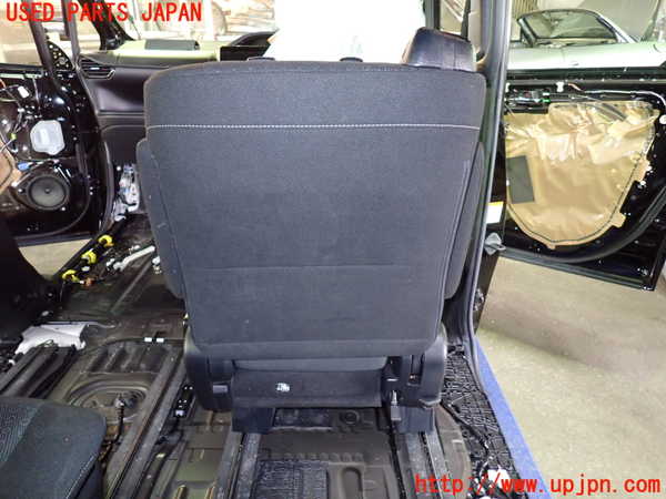 1UPJ-9237727145]ヴォクシーハイブリッド(ノアハイブリッド)(ZWR80G)右2列目シート 中古_4