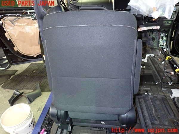 1UPJ-9237727175]ヴォクシーハイブリッド(ノアハイブリッド)(ZWR80G)左2列目シート 中古_4