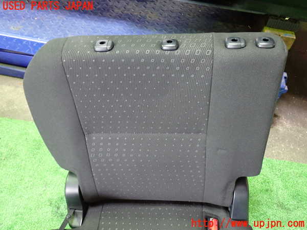1UPJ-9237727235]ヴォクシーハイブリッド(ノアハイブリッド)(ZWR80G)右3列目シート 中古_2