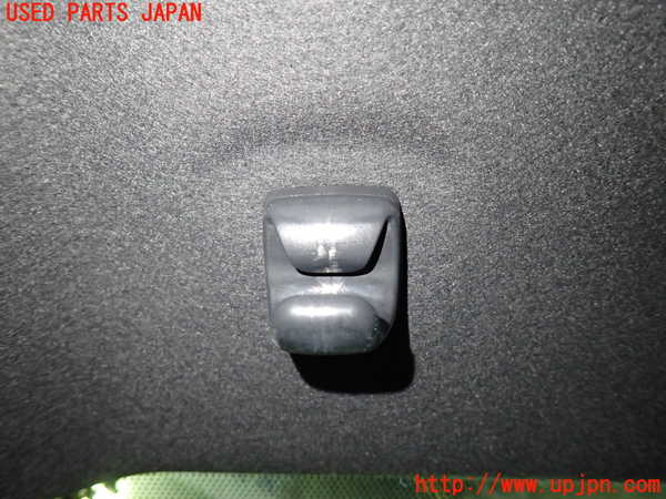 1UPJ-9237727625]ヴォクシーハイブリッド(ノアハイブリッド)(ZWR80G)室内サンバイザー右側 中古_4