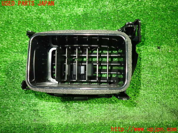1UPJ-9237727527]ヴォクシーハイブリッド(ノアハイブリッド)(ZWR80G)エアコン吹き出し口2 (左) 中古_2