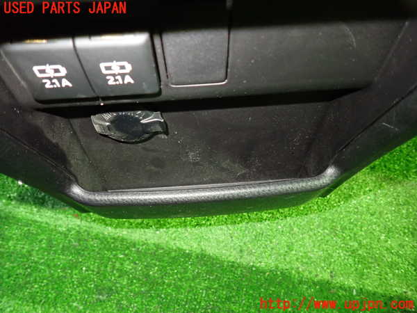 1UPJ-9237727549]ヴォクシーハイブリッド(ノアハイブリッド)(ZWR80G)コンソール 中古_2